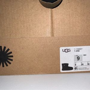 Girl’s Ugg Jona Boot